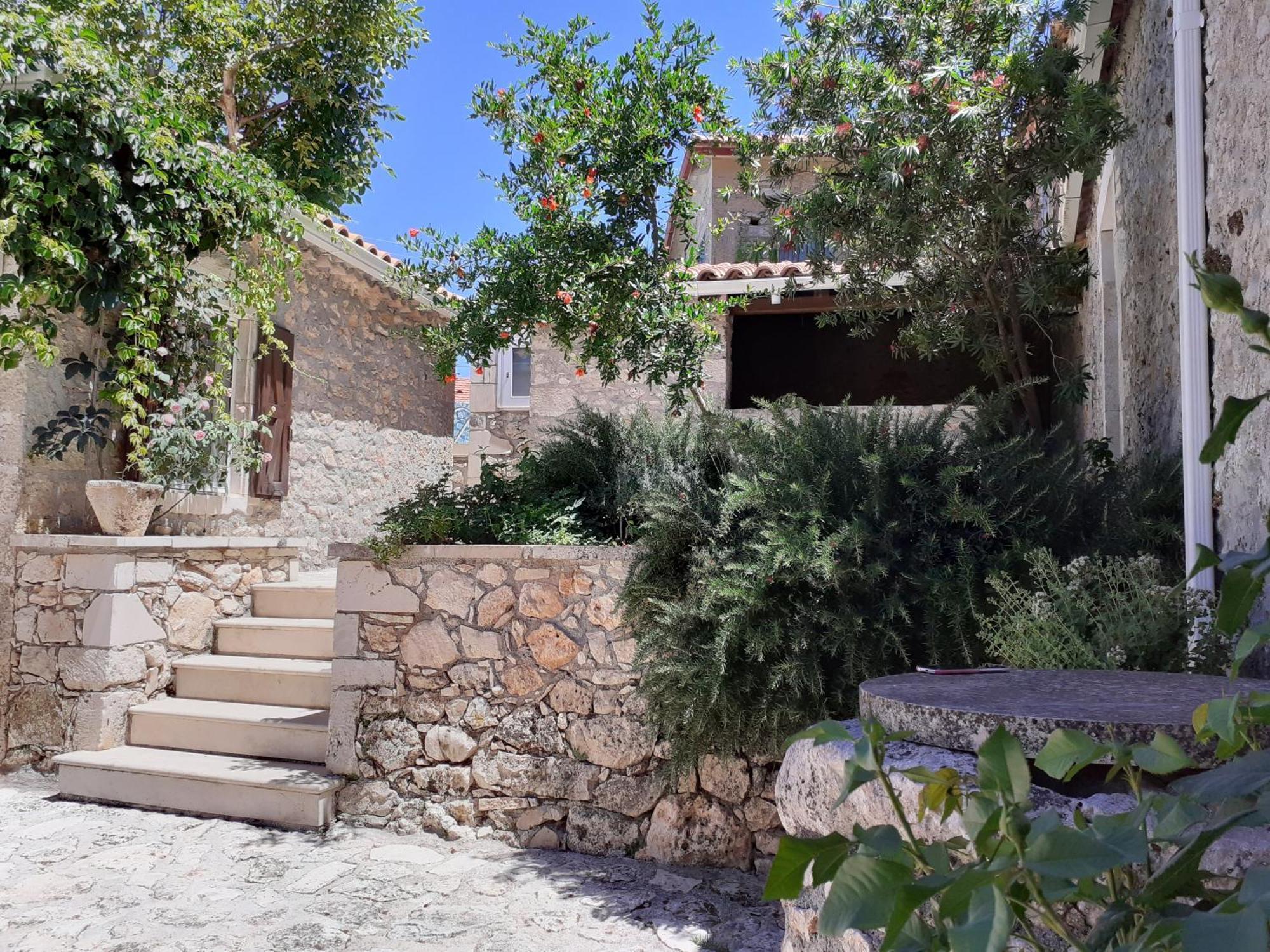 Villa Callisto- Elegant Restored Villa With Pool Yírion Zimmer foto